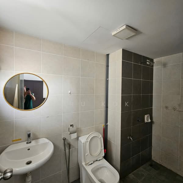 Pangsapuri untuk Disewa di Residensi Kajang Utama - kiru kok - Bathroom - PropertyGuru.com.my