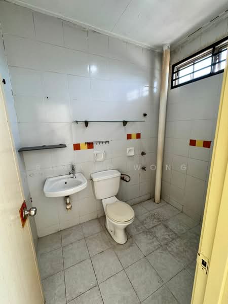 2-storey Terraced House for Rent in Taman Skudai Baru (Skudai) - Roland Wong - Bathroom - PropertyGuru.com.my