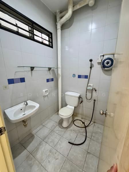 2-storey Terraced House for Rent in Taman Skudai Baru (Skudai) - Roland Wong - Bathroom - PropertyGuru.com.my