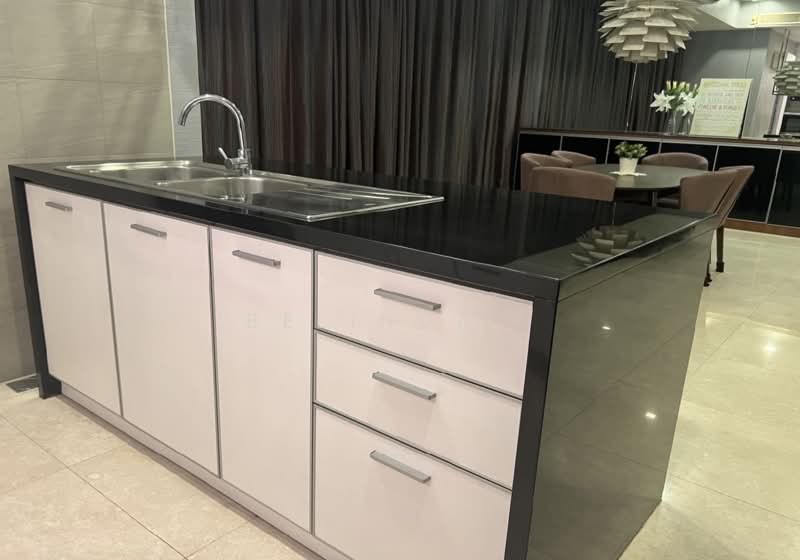 Kondominium untuk Dijual di The Meritz - Belinda . - Kitchen - PropertyGuru.com.my