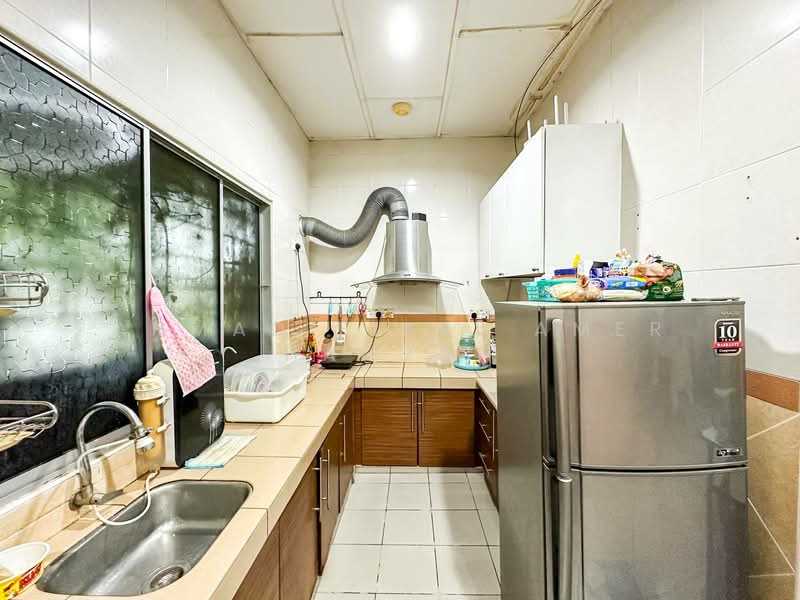 1-storey Terraced House for Sale in Taman Cheras Jaya (Cheras) - Ahmad Fikri Amer Hamzah - Kitchen - PropertyGuru.com.my