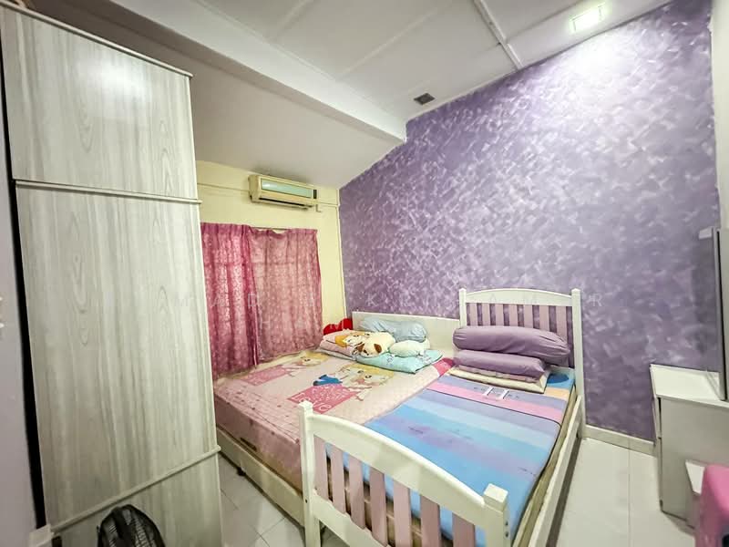 1-storey Terraced House for Sale in Taman Cheras Jaya (Cheras) - Ahmad Fikri Amer Hamzah - Bedroom - PropertyGuru.com.my