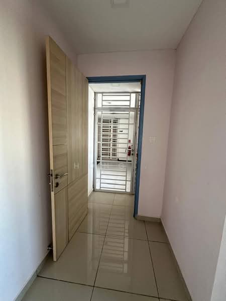 Service Residence for Sale at Seasons Amara Larkin - Hong . - Entrance - PropertyGuru.com.my