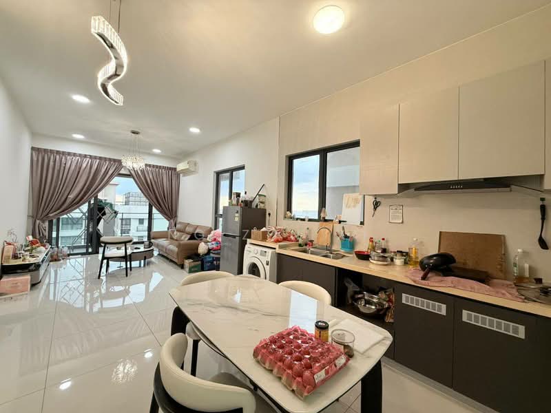Condominium for Sale at Bay Point @ Country Garden Danga Bay - NG ZEN XI - Living Room - PropertyGuru.com.my