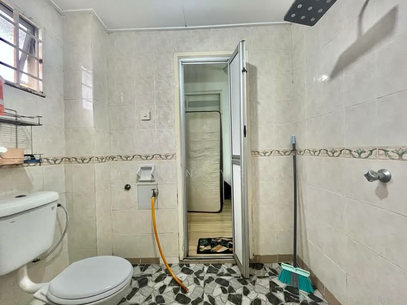 Rumah Teres 2 Tingkat untuk Dijual di Taman TTDI Jaya (Shah Alam) - Bryan Yeoh - Bathroom - PropertyGuru.com.my