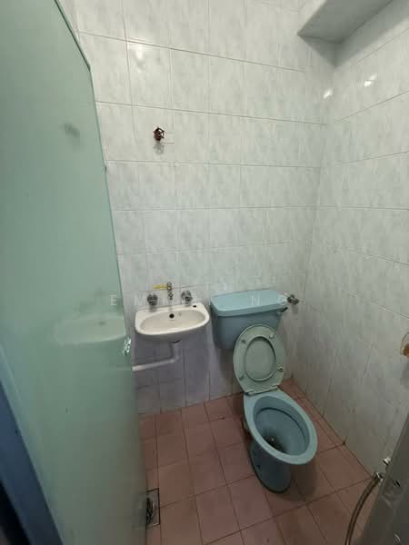Rumah Teres 2 Tingkat untuk Disewa di Batu Caves (Selangor) - Emily Ng - Bathroom - PropertyGuru.com.my