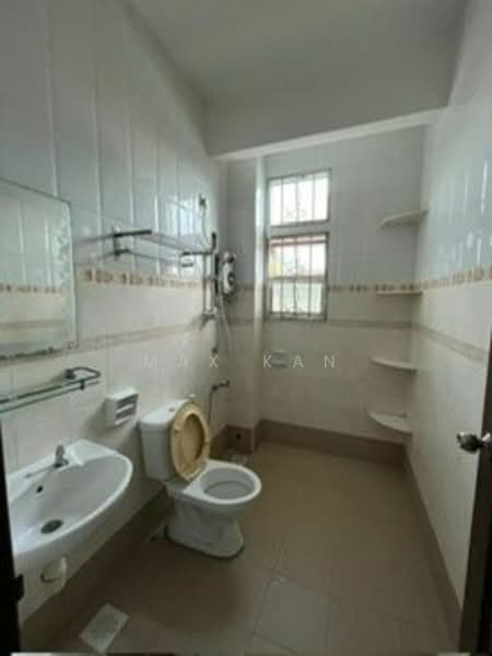 2-storey Terraced House for Sale in Taman Austin Perdana (Tebrau) - Max Kan - Bathroom - PropertyGuru.com.my