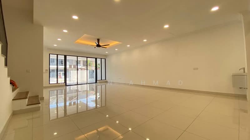 Rumah Teres 2 Tingkat untuk Dijual di Bukit Jelutong (Shah Alam) - Azman Ahmad - PropertyGuru.com.my