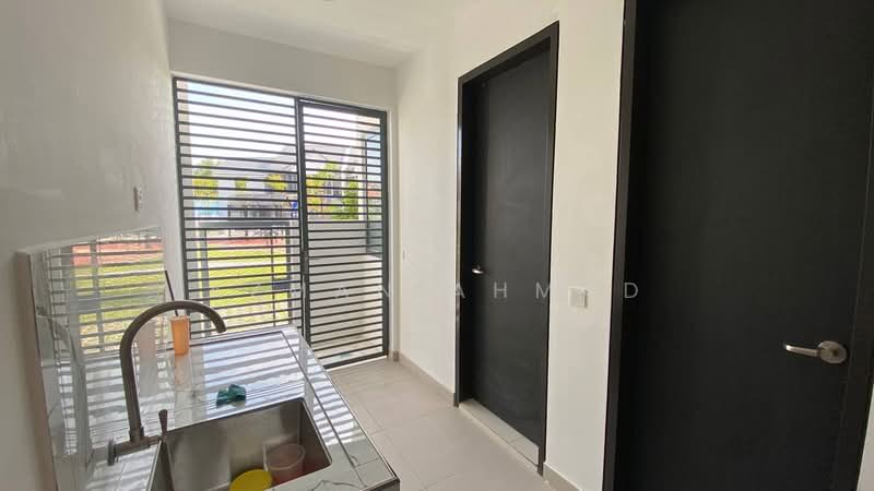Rumah Teres 2 Tingkat untuk Dijual di Bukit Jelutong (Shah Alam) - Azman Ahmad - PropertyGuru.com.my