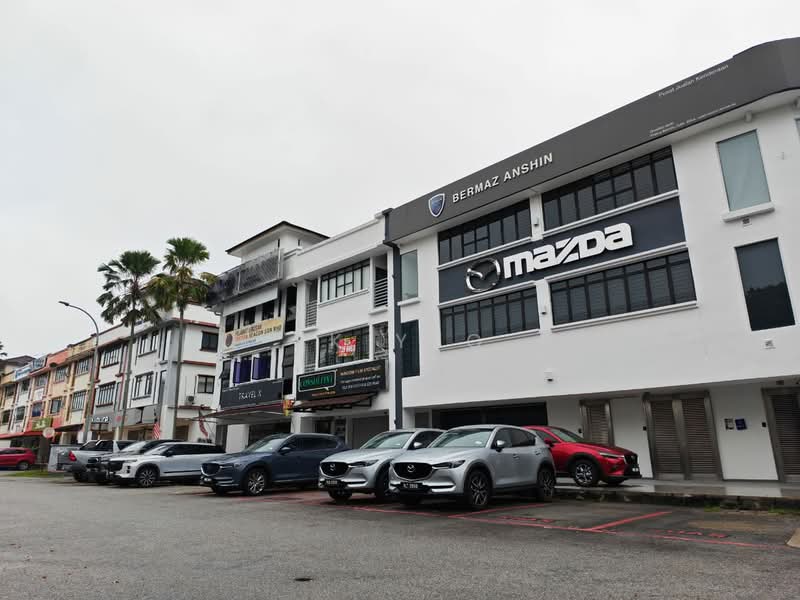 Kedai / Pejabat untuk Disewa di Seksyen U1 (Glenmarie) - sk Yeo - Exterior - PropertyGuru.com.my