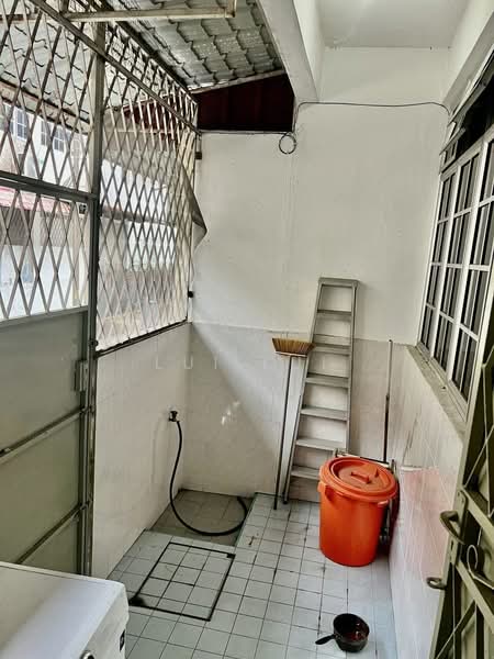 2-storey Terraced House for Rent in Perling (Johor) - Lui Lui - Kitchen - PropertyGuru.com.my