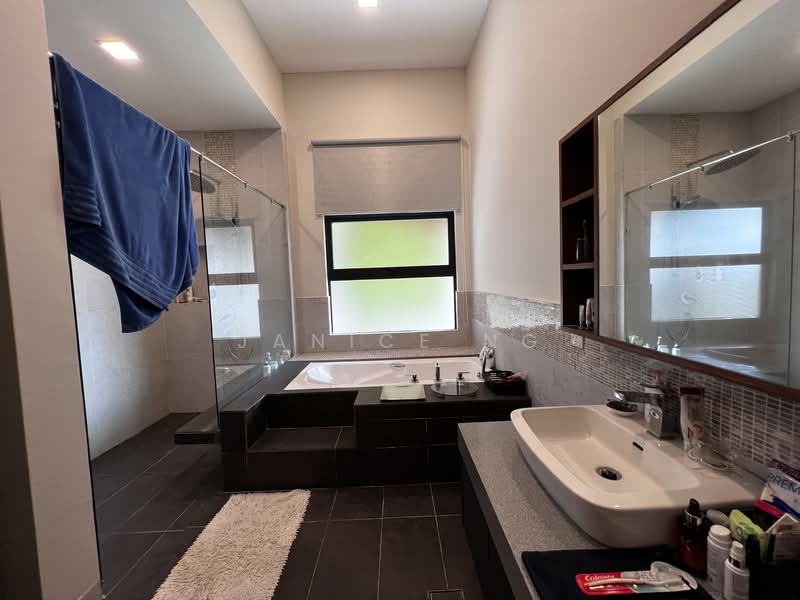 Bungalow for Sale in Bentong (Pahang) - Janice Ng - Bathroom - PropertyGuru.com.my