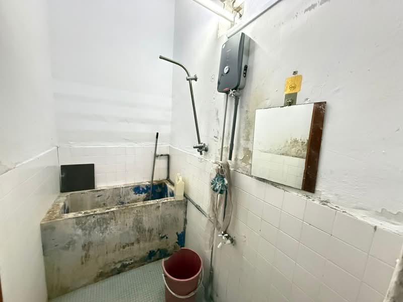Terraced House for Sale in Ayer Keroh (Melaka) - YM Chong - Bathroom - PropertyGuru.com.my