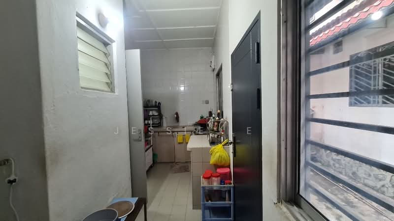 Rumah Teres 2 Tingkat untuk Dijual di Sungai Long (Bandar Sungai Long) - Jessie Lee - Kitchen - PropertyGuru.com.my