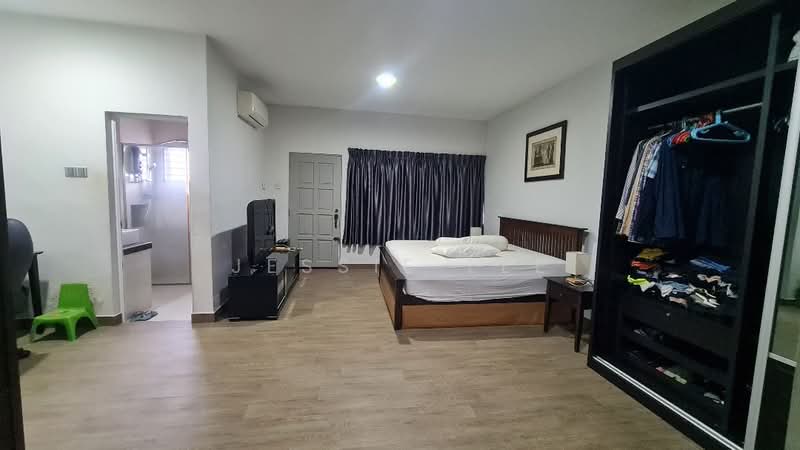 Rumah Teres 2 Tingkat untuk Dijual di Sungai Long (Bandar Sungai Long) - Jessie Lee - Bedroom - PropertyGuru.com.my