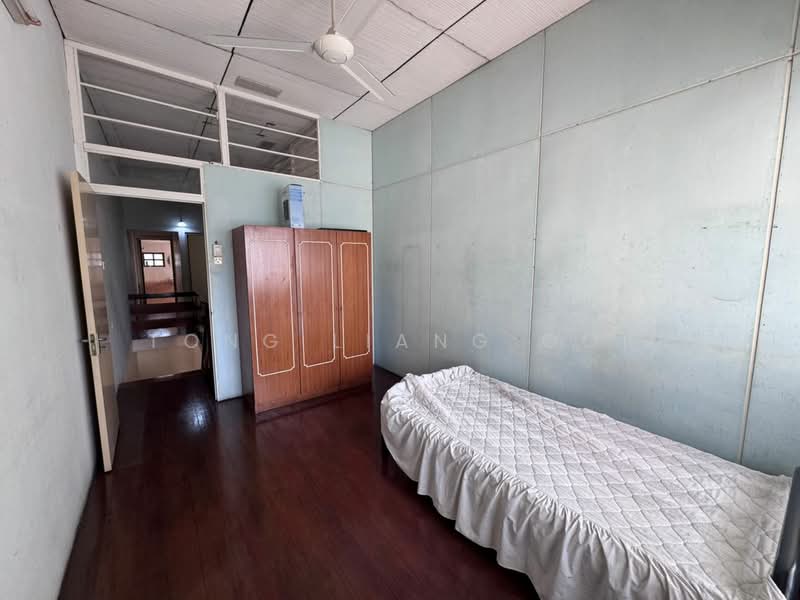 2-storey Terraced House for Sale in Air Hitam (Ayer Itam) - Tong Liang Ooi - Bedroom - PropertyGuru.com.my