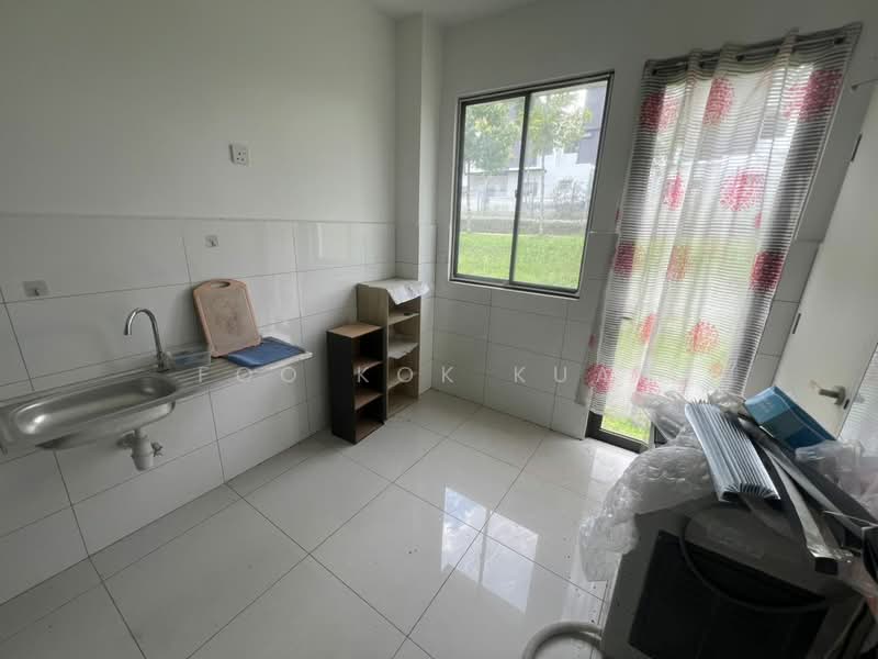 2-storey Terraced House for Sale in Bandar Gamuda Gardens (Rawang) - Kelton Foo - Kitchen - PropertyGuru.com.my