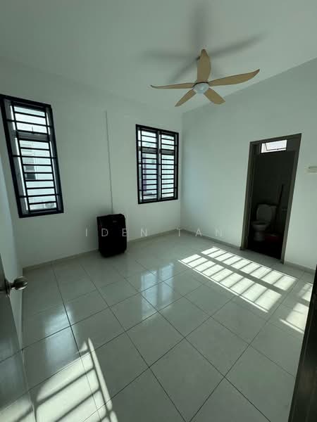 Cluster House for Sale in Taman Pulai Mutiara (Iskandar Puteri (Nusajaya)) - Iden Tan - Interior - PropertyGuru.com.my