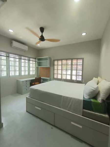 Semi-Detached House for Rent in Taman Lucky (Bangsar) - Si Peng Ng - Bedroom - PropertyGuru.com.my