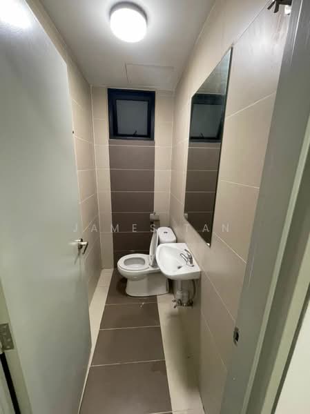 Servis Apartment untuk Disewa di Glomac Centro Service Apartment - James Tan - Bathroom - PropertyGuru.com.my