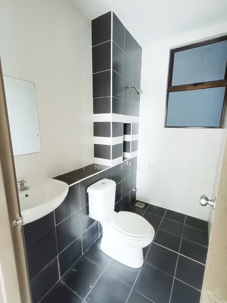Apartment for Sale at Seri Austin Residence (Pangsapuri Seri Austin) - Win Kam - Bathroom - PropertyGuru.com.my