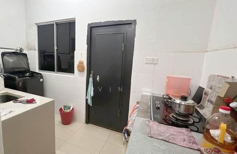 Rumah Teres 2.5 Tingkat untuk Dijual di Balakong (Cheras) - Calvin Kok - Kitchen - PropertyGuru.com.my