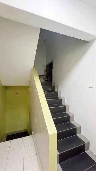 Rumah Teres 2.5 Tingkat untuk Dijual di Balakong (Cheras) - Calvin Kok - Corridor - PropertyGuru.com.my