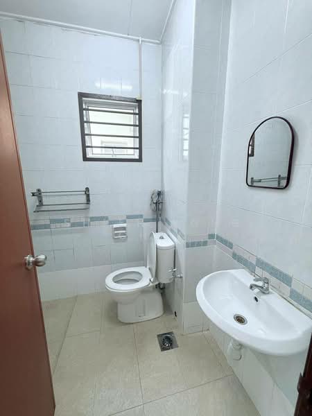 Rumah Teres 2 Tingkat untuk Dijual di Johor Bahru (Johor) - Shieh Long Chen - Bathroom - PropertyGuru.com.my