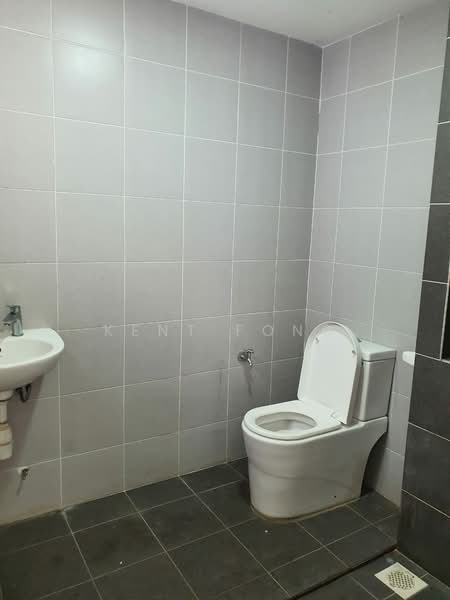 Kondominium untuk Disewa di D' Camellia - Kent Fong - Bathroom - PropertyGuru.com.my