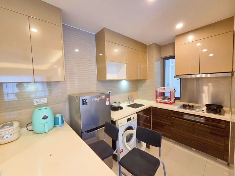 Service Residence for Rent at R&F Princess Cove Phase 1 - Vinz Ang - Kitchen - PropertyGuru.com.my