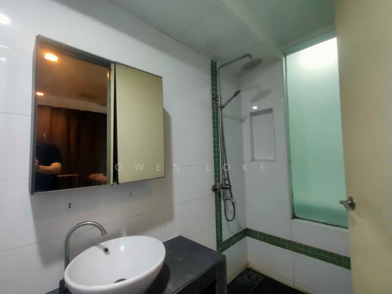 Servis Apartment untuk Disewa di Ritze Perdana 2 - Owen Loke - Bathroom - PropertyGuru.com.my
