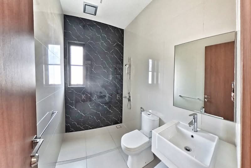 Semi-Detached House for Sale in Johor Bahru (Johor) - Kate Tee - Bathroom - PropertyGuru.com.my