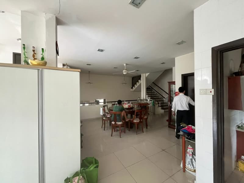 2.5-storey Terraced House for Sale in Valencia (Sungai Buloh) - William Sim - Dining Room - PropertyGuru.com.my