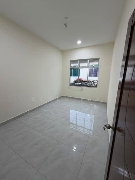Rumah Teres 2 Tingkat untuk Dijual di Taman Bestari Indah (Ulu Tiram) - Seven Tay - Interior - PropertyGuru.com.my