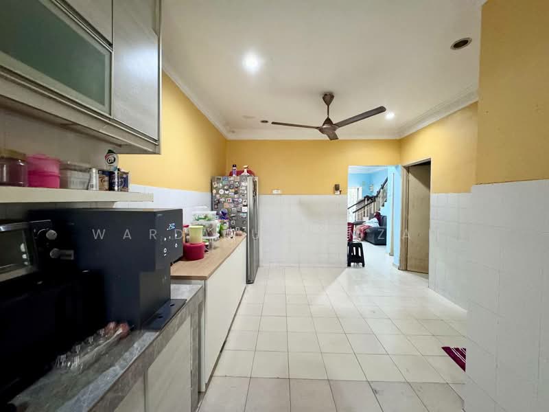 2-storey Terraced House for Sale in Taman Puncak Saujana (Kajang) - Wardatu Zamzam - Kitchen - PropertyGuru.com.my