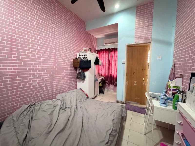 2-storey Terraced House for Sale in Taman Puncak Saujana (Kajang) - Wardatu Zamzam - Bedroom - PropertyGuru.com.my