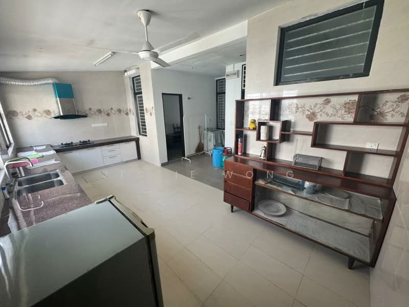 2-storey Terraced House for Sale in Rawang (Selangor) - Jessie Wong - Kitchen - PropertyGuru.com.my