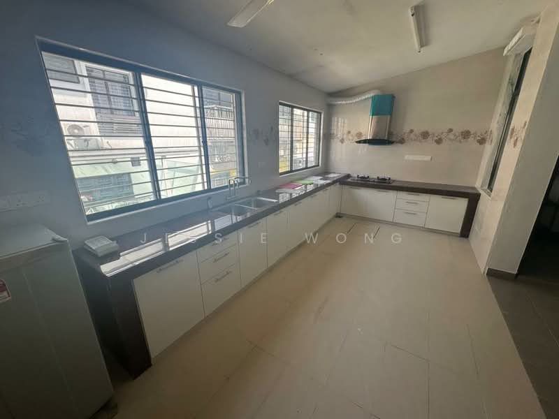 2-storey Terraced House for Sale in Rawang (Selangor) - Jessie Wong - Kitchen - PropertyGuru.com.my