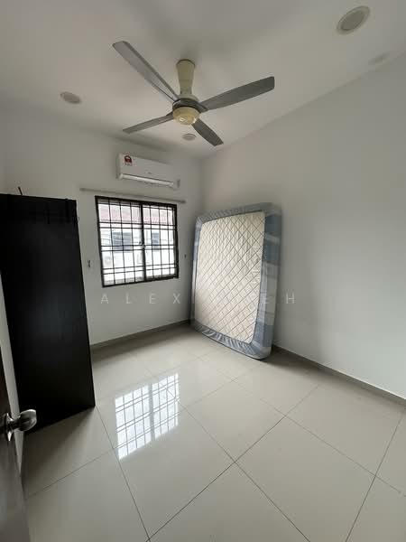 Rumah Teres 2 Tingkat untuk Disewa di Taman Setia Indah (Tebrau) - Alex Sieh - Bedroom - PropertyGuru.com.my