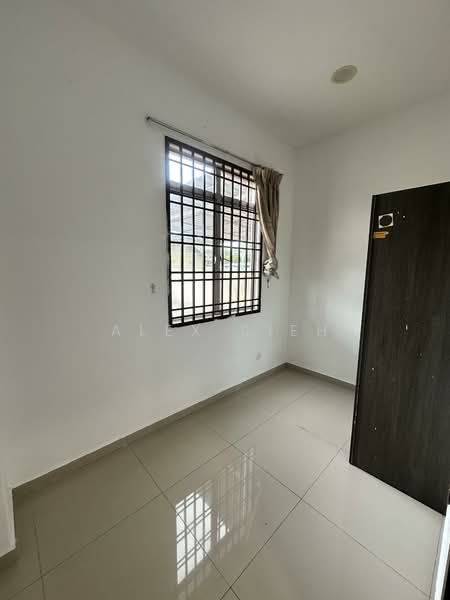 Rumah Teres 2 Tingkat untuk Disewa di Taman Setia Indah (Tebrau) - Alex Sieh - Interior - PropertyGuru.com.my