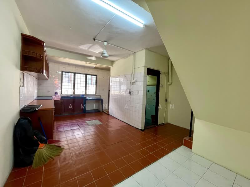2-storey Terraced House for Sale in Kajang (Selangor) - Amin Azlan - Kitchen - PropertyGuru.com.my