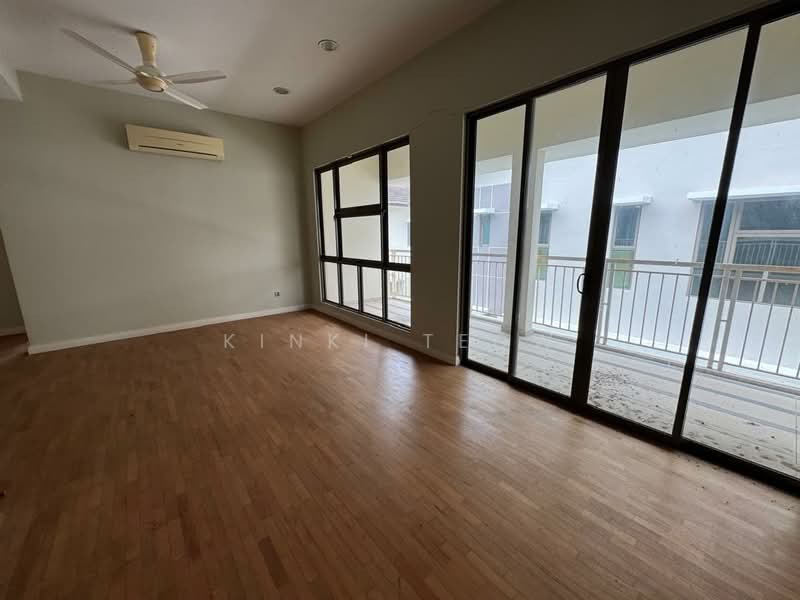 Semi-Detached House for Sale in East Ledang (Iskandar Puteri (Nusajaya)) - Kinki Teow - Living Room - PropertyGuru.com.my