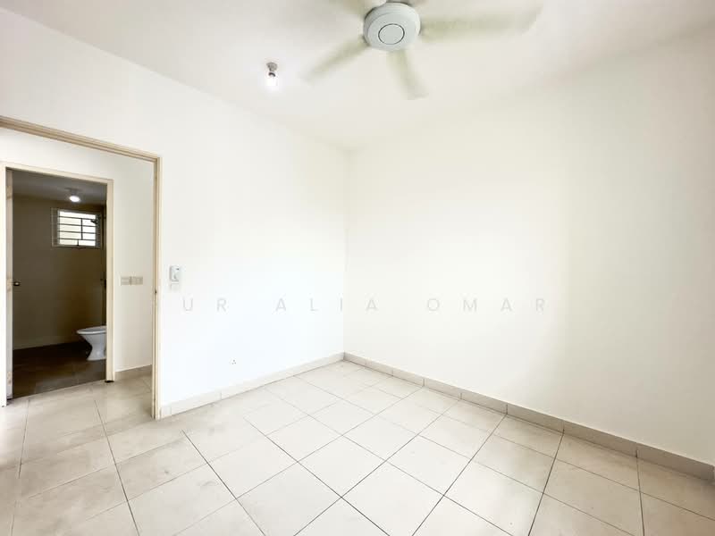 Pangsapuri untuk Dijual di Pangsapuri Seri Mutiara - Nur Alia Omar - Bathroom - PropertyGuru.com.my