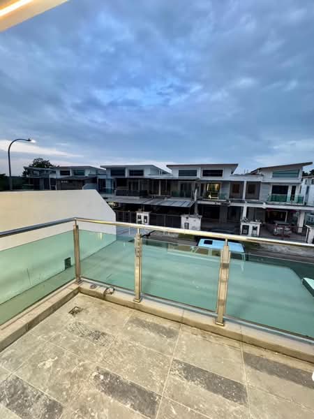 2-storey Terraced House for Sale in Taman Bestari Indah (Ulu Tiram) - Shishi . - PropertyGuru.com.my