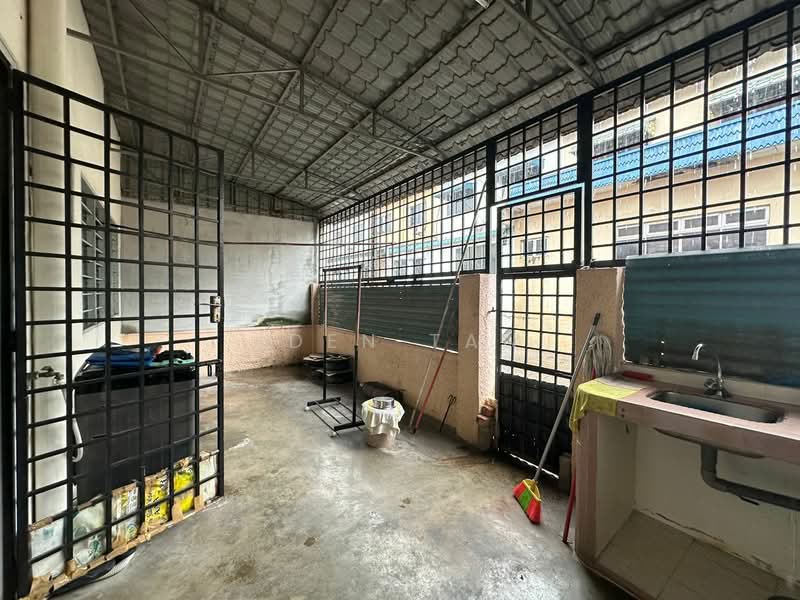 Rumah Teres 2 Tingkat untuk Dijual di Taman Sri Putri (Skudai) - Iden Tan - Exterior - PropertyGuru.com.my