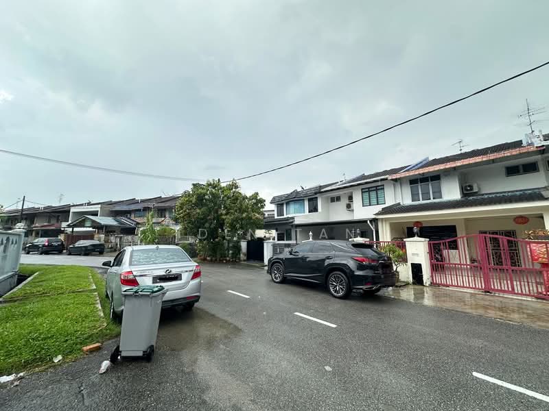 Rumah Teres 2 Tingkat untuk Dijual di Taman Sri Putri (Skudai) - Iden Tan - Exterior - PropertyGuru.com.my