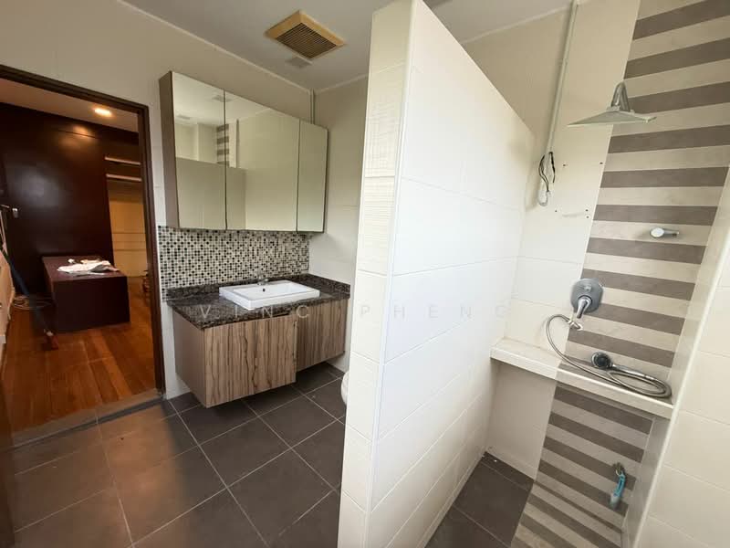 Rumah Berkembar untuk Dijual di Bukit Serindit (Melaka City) - Vinc Pheng - Bathroom - PropertyGuru.com.my