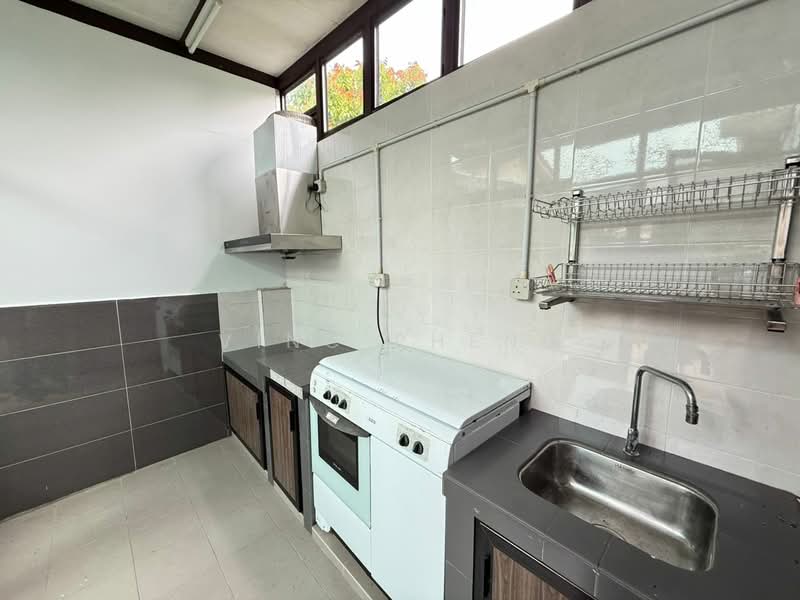 Rumah Berkembar untuk Dijual di Bukit Serindit (Melaka City) - Vinc Pheng - Kitchen - PropertyGuru.com.my