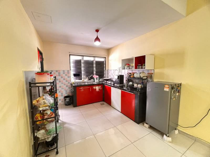 Rumah Teres untuk Dijual di Rawang (Selangor) - Jessie Wong - Kitchen - PropertyGuru.com.my