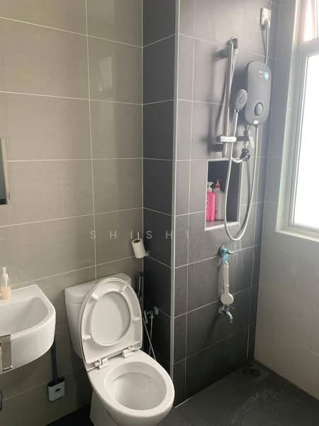 Service Residence for Sale at Tropez Residences - Shishi . - Bathroom - PropertyGuru.com.my